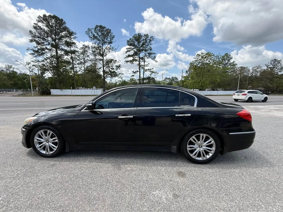 2012 Hyundai Genesis - Image 6 of 11