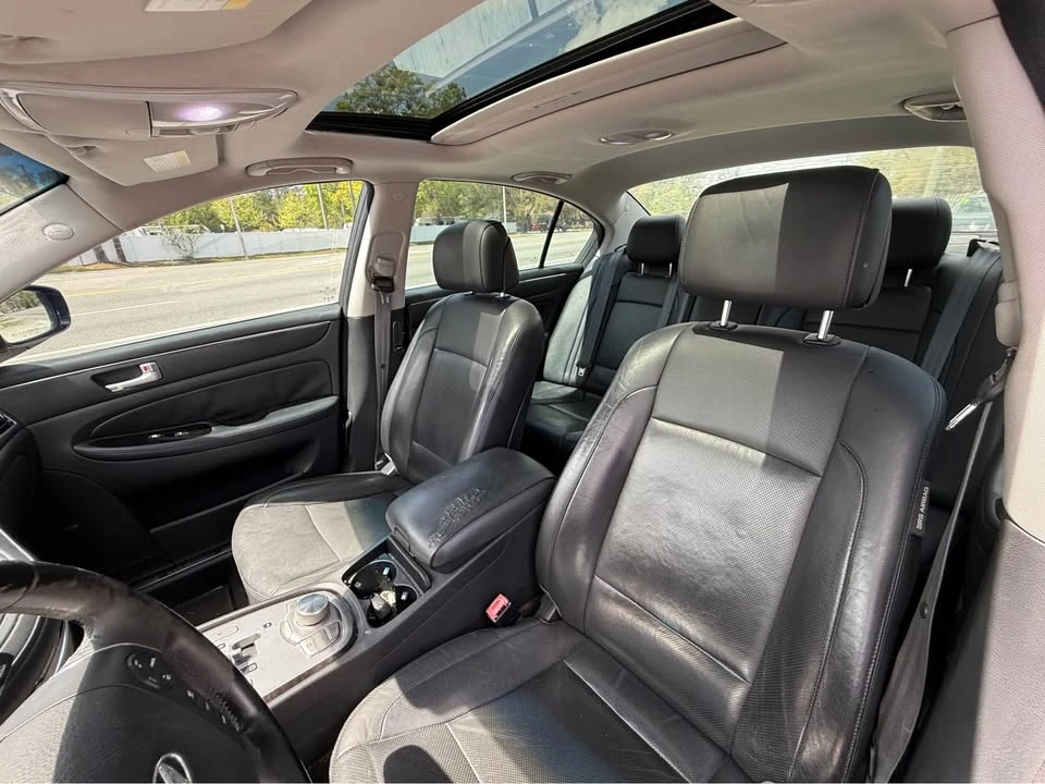 2012 Hyundai Genesis - Image 11 of 11
