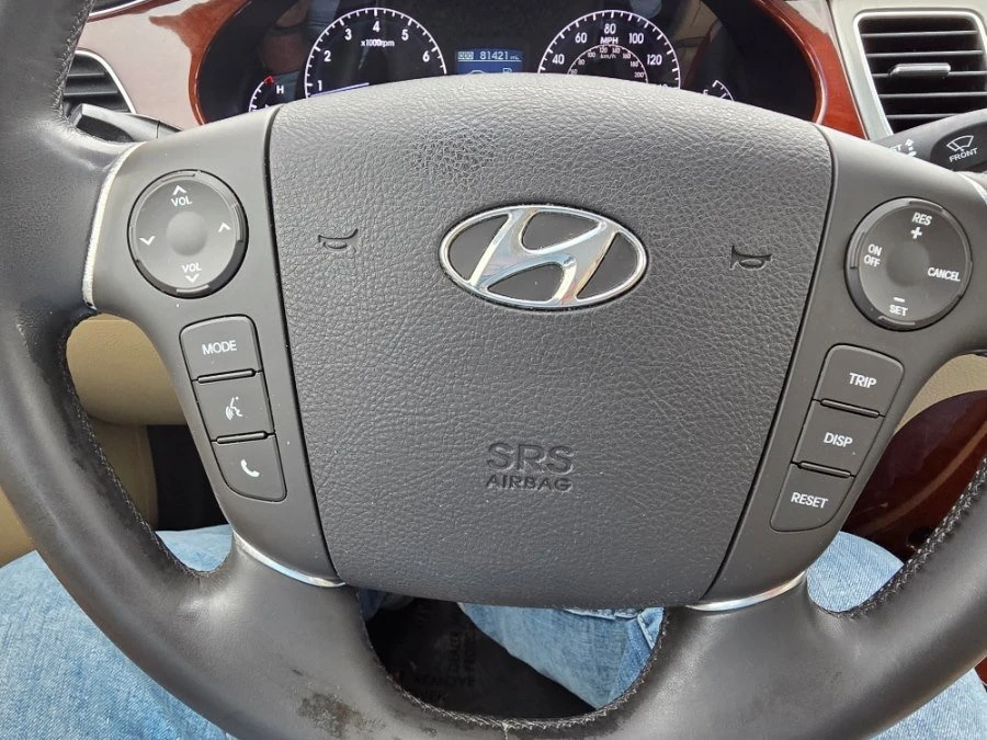 2012 Hyundai Genesis - Image 10 of 11
