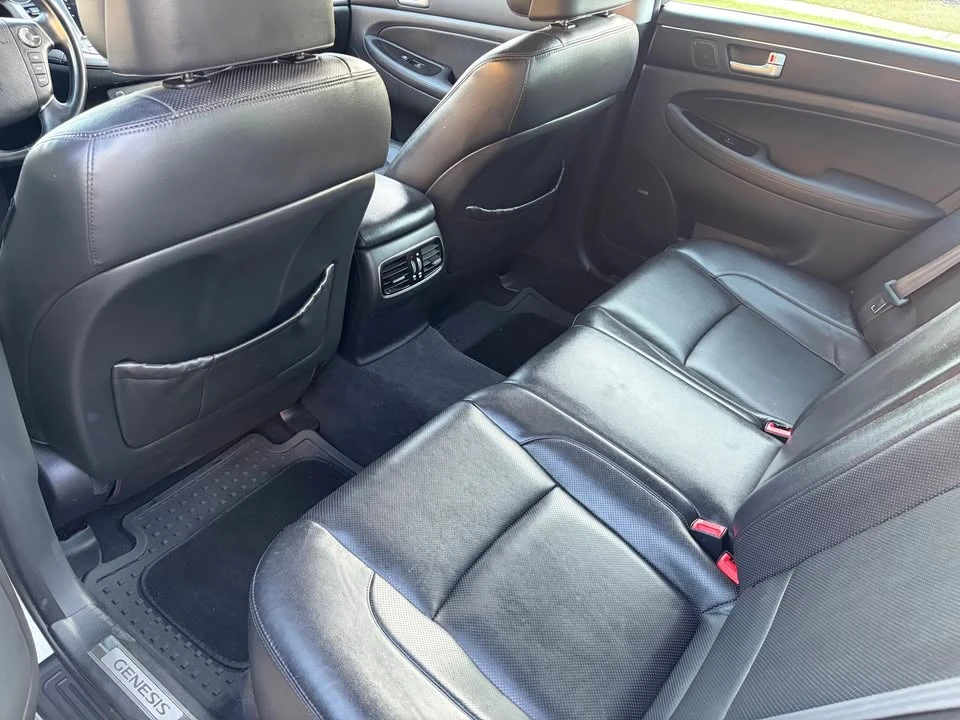 2012 Hyundai Genesis - Image 6 of 8