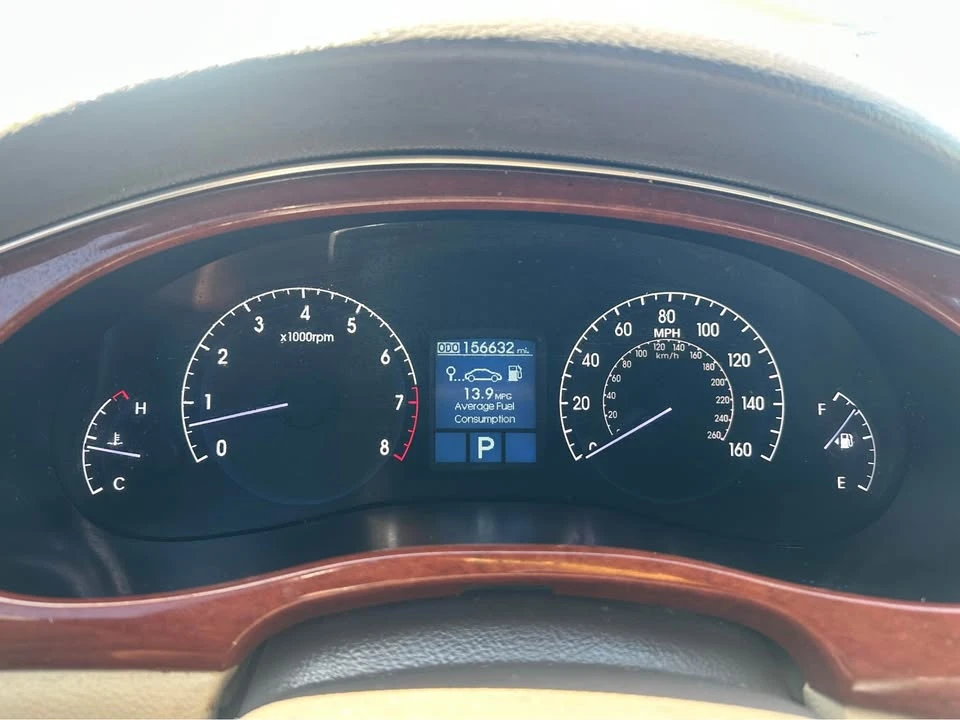 2012 Hyundai Genesis - Image 16 of 16