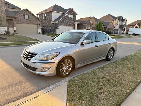 2012 Hyundai Genesis 3.8 Sedan