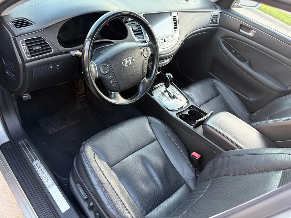 2012 Hyundai Genesis - Image 8 of 8