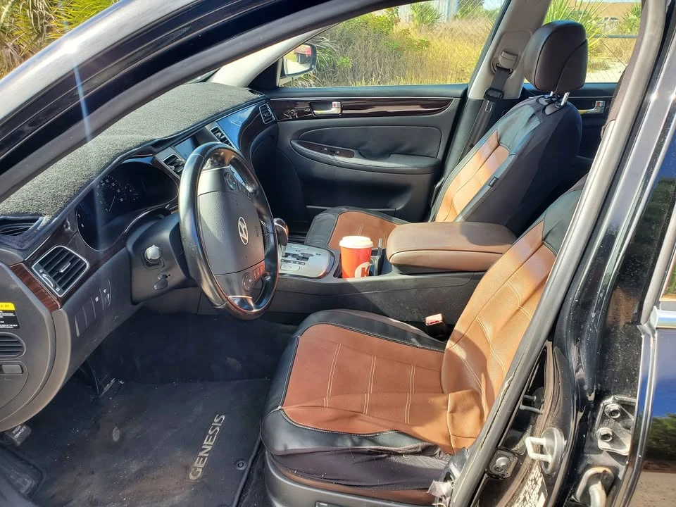 2012 Hyundai Genesis - Image 7 of 9