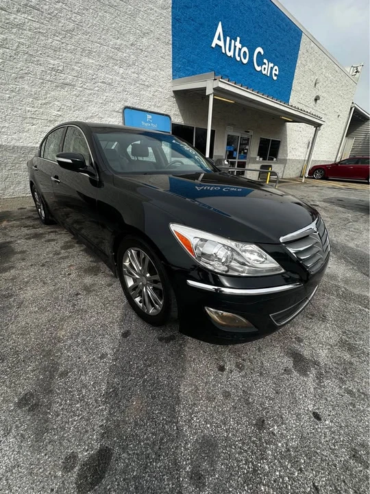 2012 Hyundai Genesis - Image 2 of 2