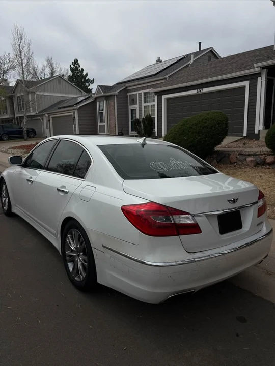 2012 Hyundai Genesis - Image 2 of 10