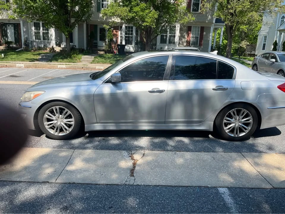 2012 Hyundai Genesis - Image 2 of 18