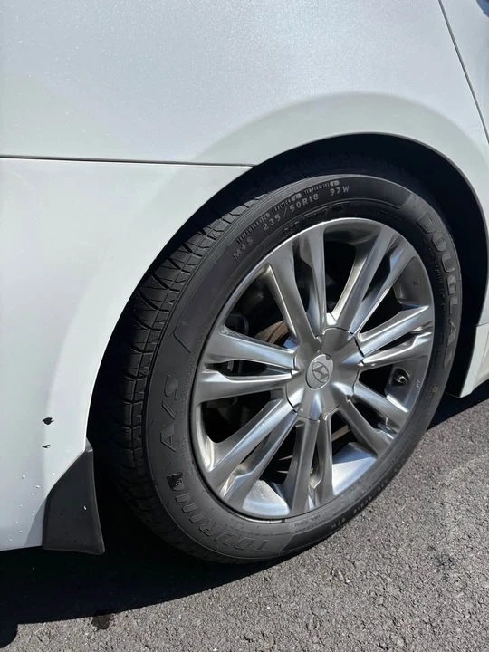 2012 Hyundai Genesis - Image 7 of 12