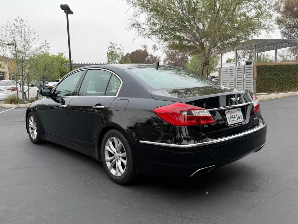2012 Hyundai Genesis - Image 3 of 14