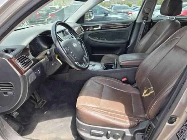 2012 Hyundai Genesis - Image 8 of 16
