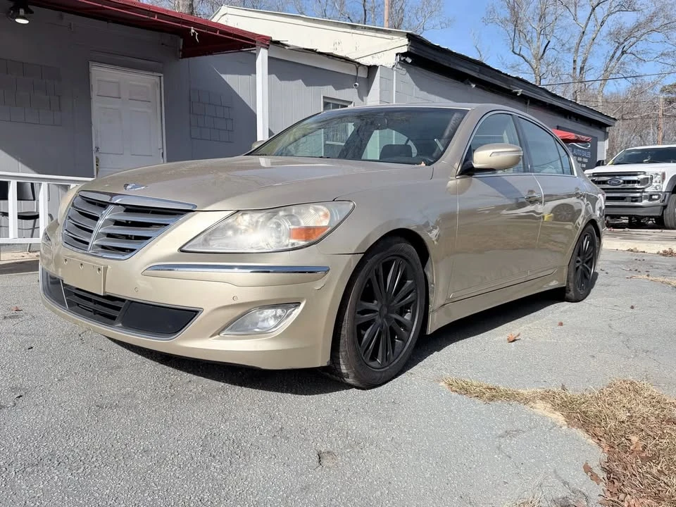 2012 Hyundai Genesis - Image 2 of 15
