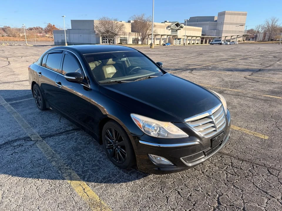 2012 Hyundai Genesis - Image 3 of 13
