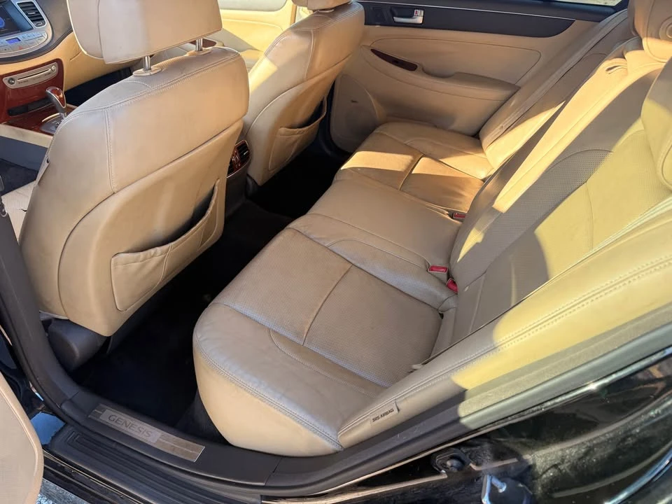 2012 Hyundai Genesis - Image 11 of 13