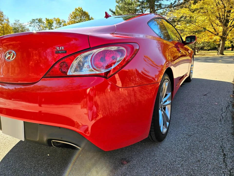 2012 Hyundai Genesis Coupe - Image 17 of 19