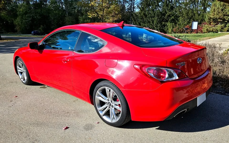 2012 Hyundai Genesis Coupe - Image 16 of 19