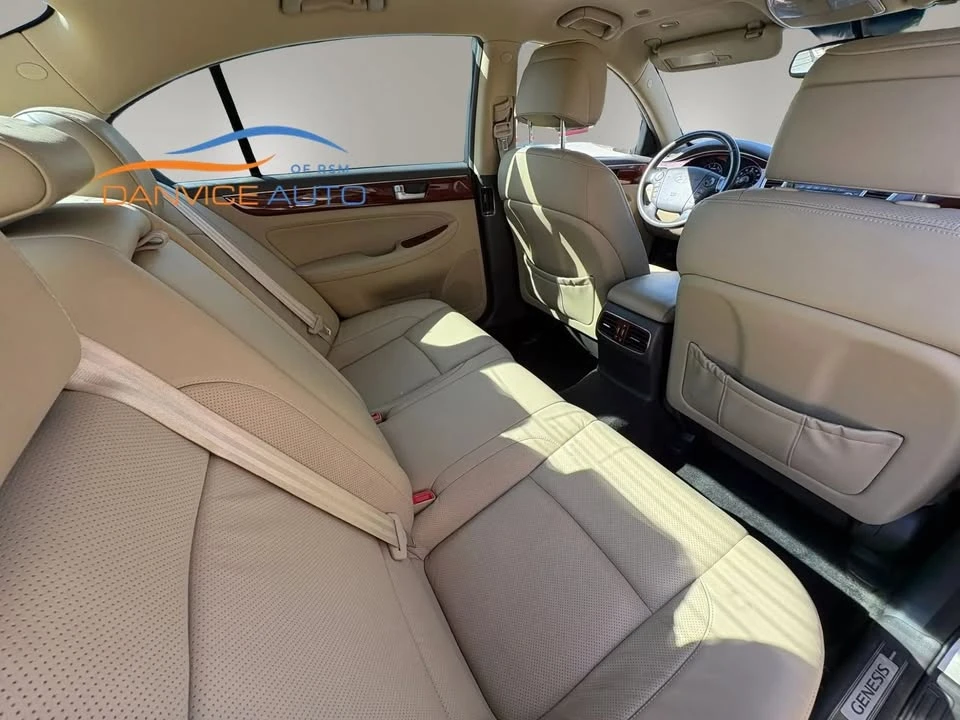 2012 Hyundai Genesis - Image 13 of 19