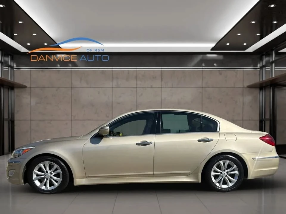 2012 Hyundai Genesis - Image 2 of 19