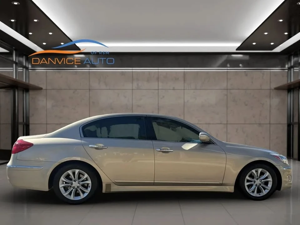 2012 Hyundai Genesis - Image 6 of 19