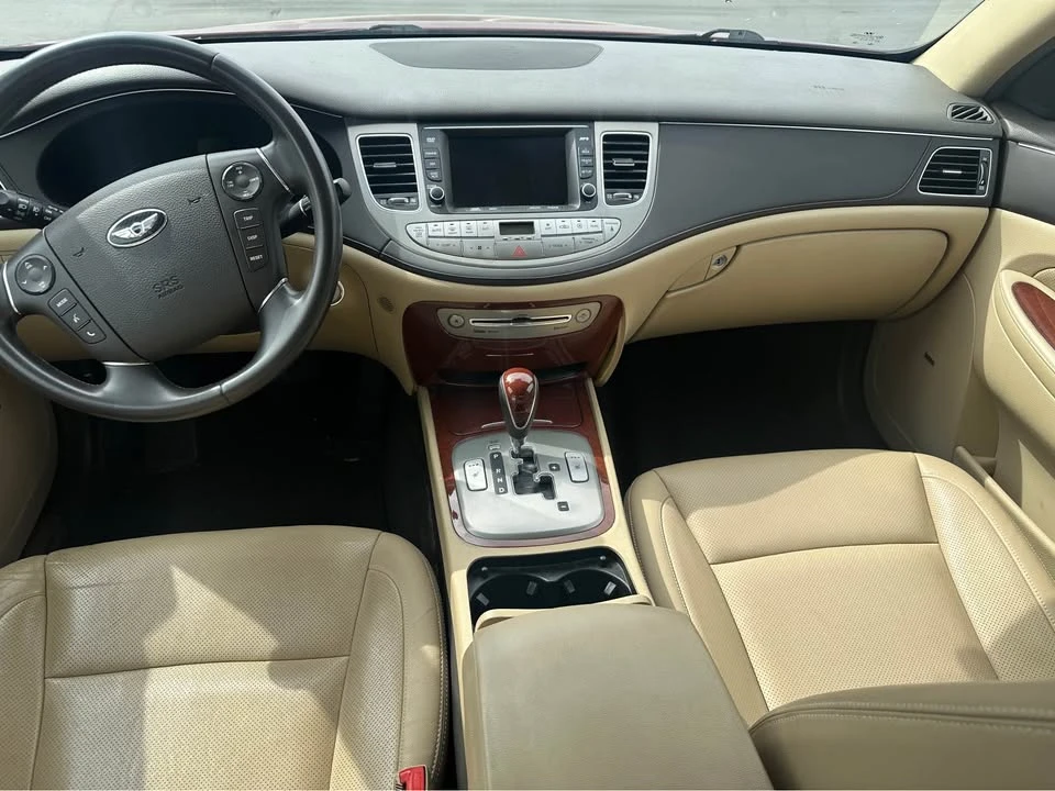 2012 Hyundai Genesis - Image 5 of 7