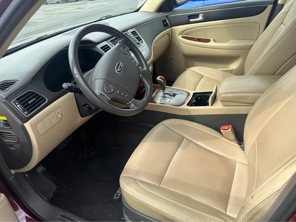 2012 Hyundai Genesis - Image 6 of 7