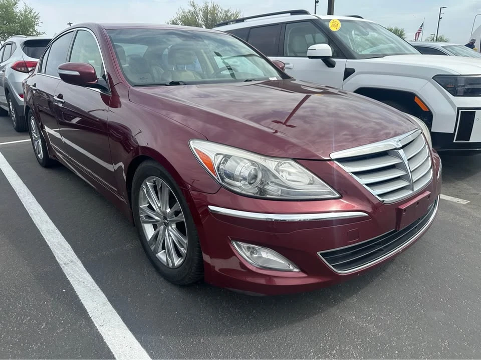 2012 Hyundai Genesis - Image 2 of 7
