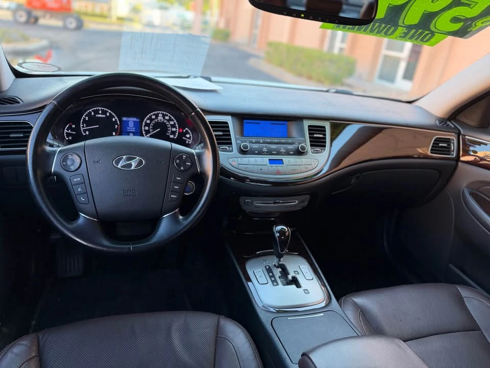 2012 Hyundai Genesis - Image 14 of 20