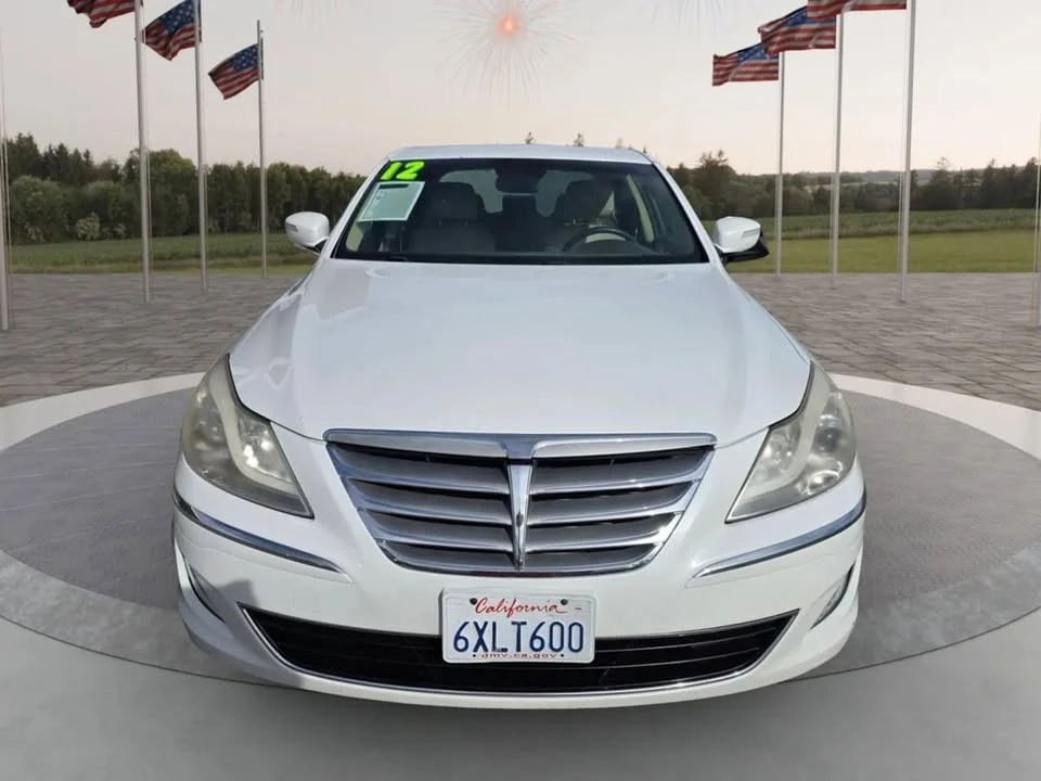 2012 Hyundai Genesis - Image 3 of 18