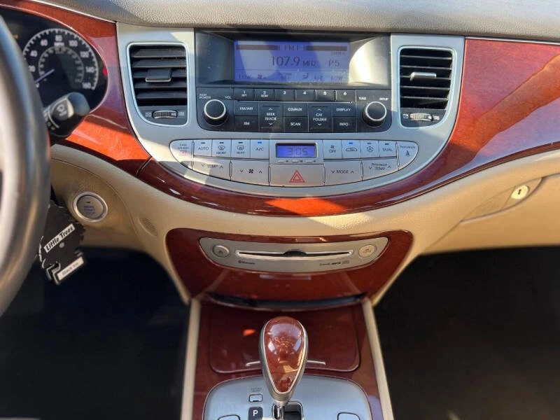 2012 Hyundai Genesis - Image 2 of 10