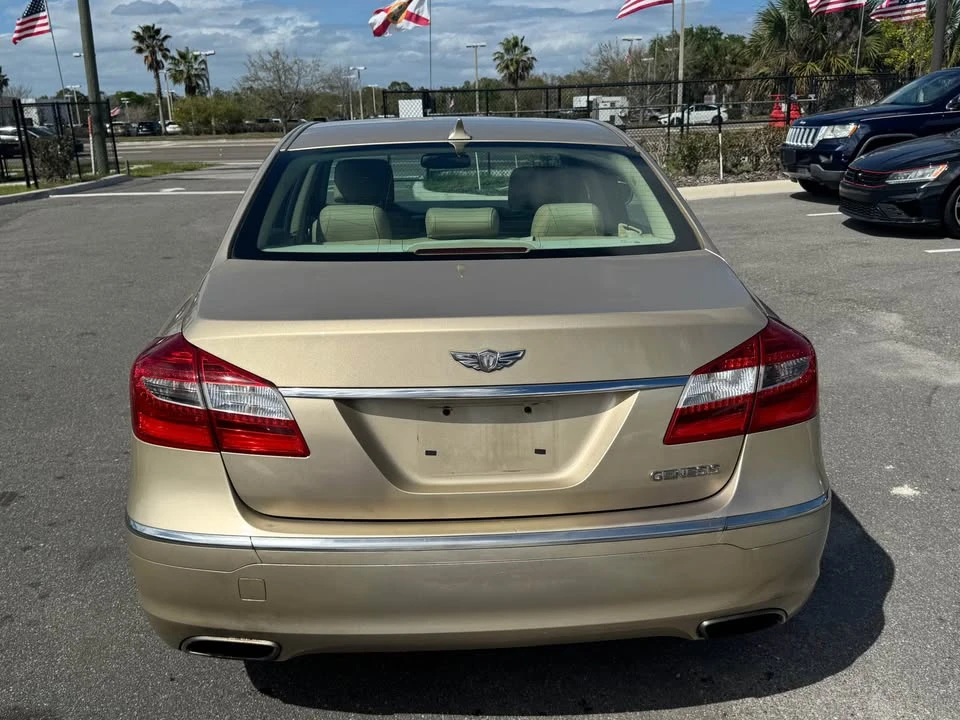 2012 Hyundai Genesis - Image 6 of 16