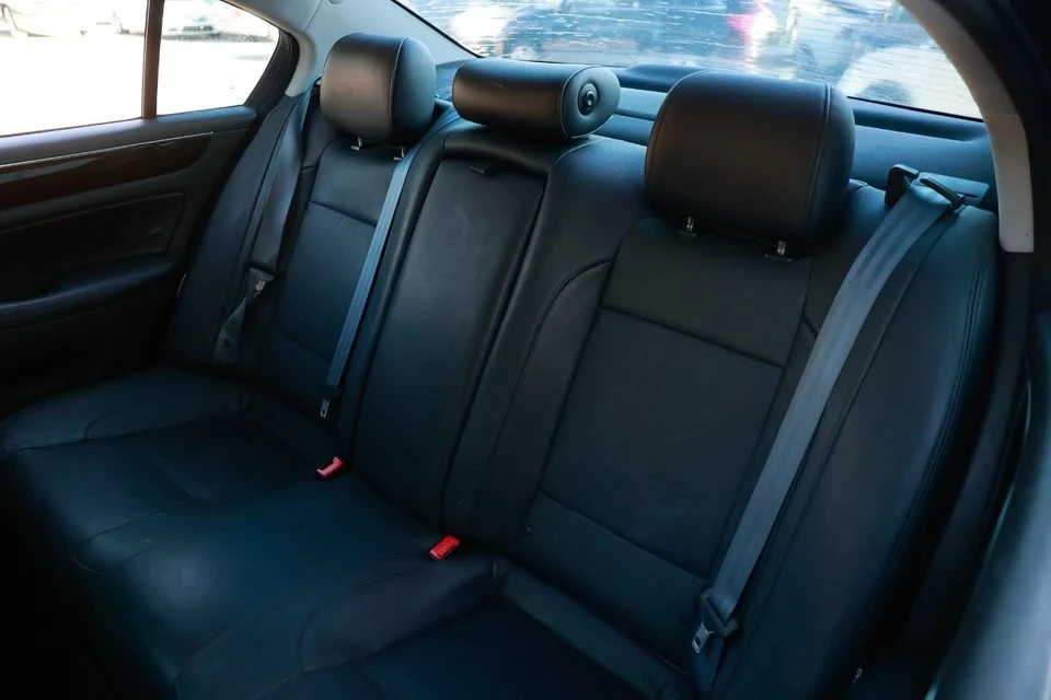 2012 Hyundai Genesis - Image 8 of 19