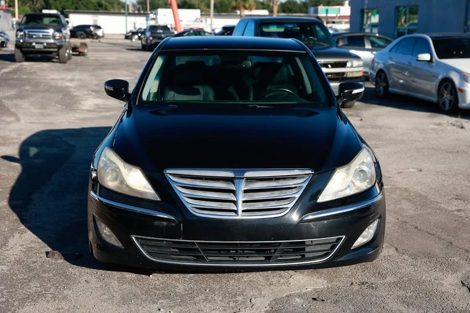 2012 Hyundai Genesis - Image 18 of 19