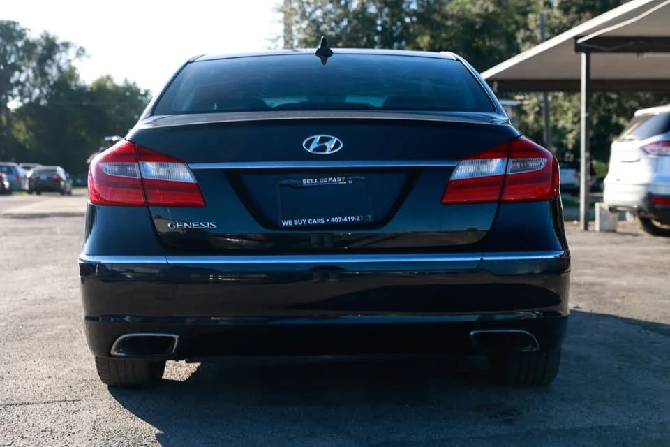 2012 Hyundai Genesis - Image 7 of 19