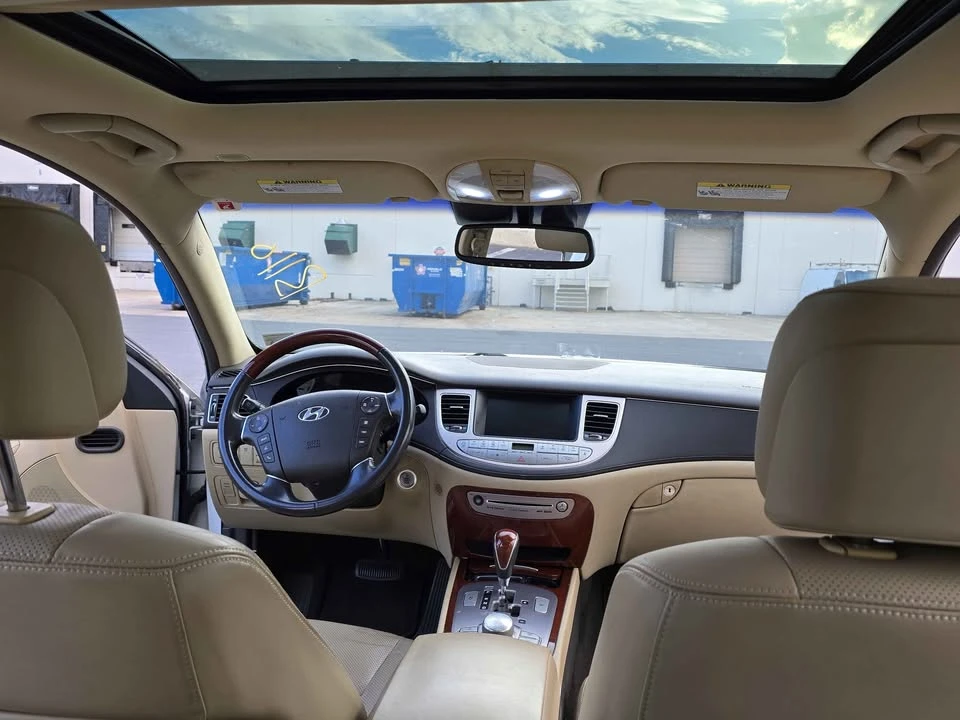 2012 Hyundai Genesis - Image 9 of 15