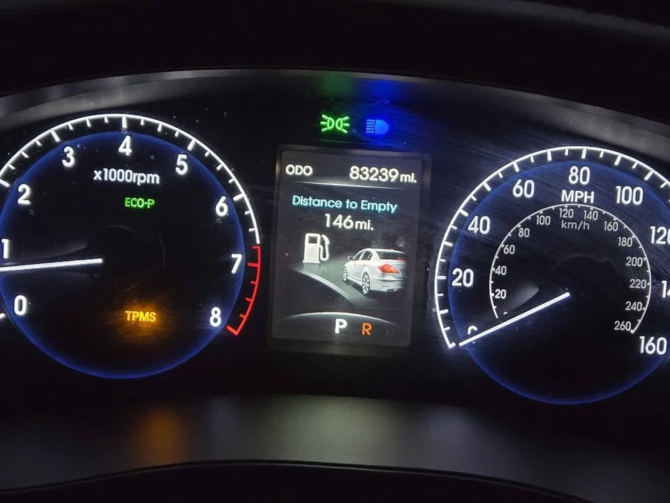 2012 Hyundai Genesis - Image 17 of 17