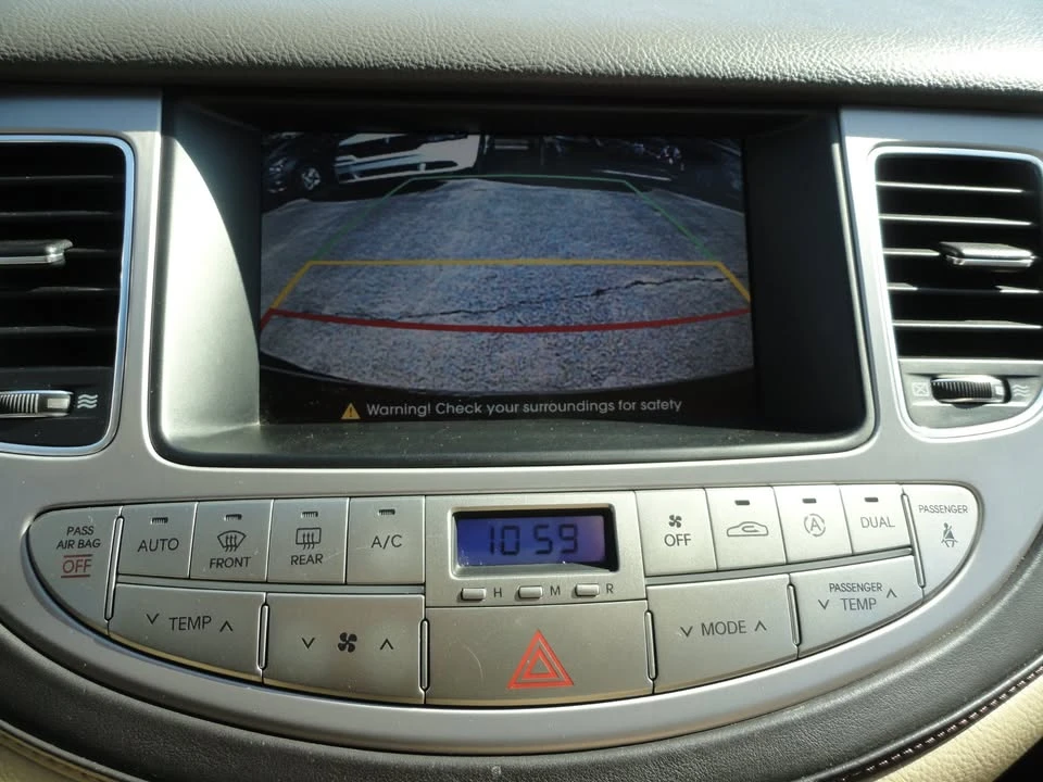 2012 Hyundai Genesis - Image 8 of 17