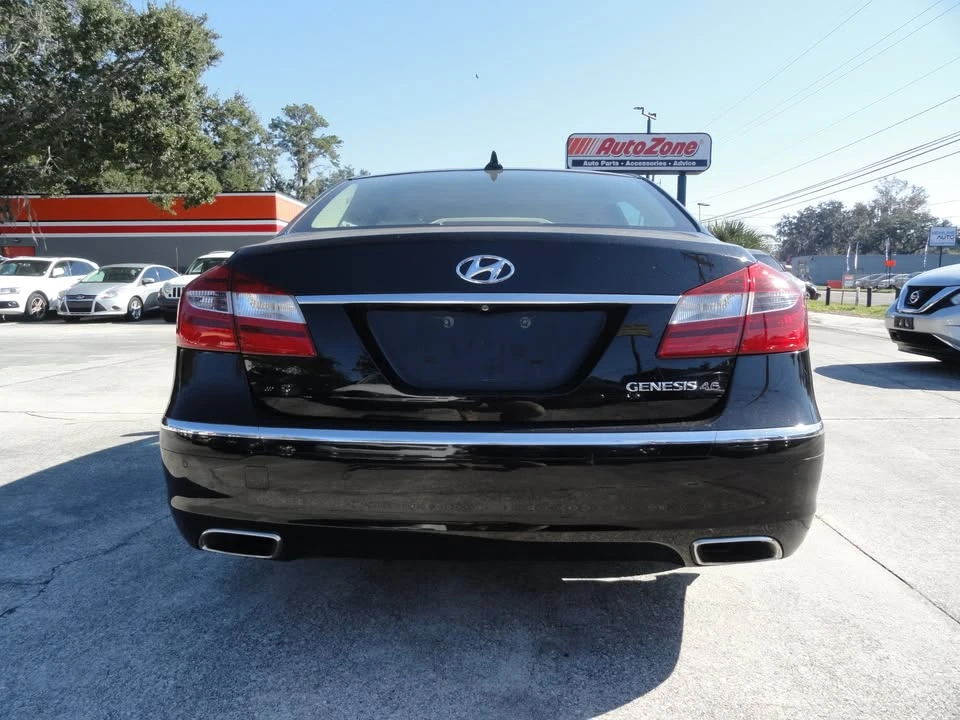 2012 Hyundai Genesis - Image 2 of 17