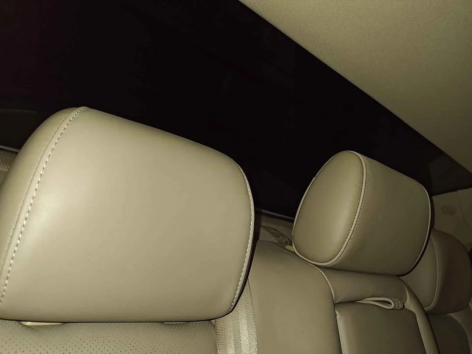 2012 Hyundai Genesis - Image 7 of 17