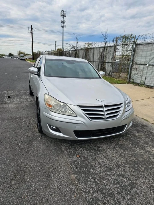 2012 Hyundai Genesis - Image 5 of 11