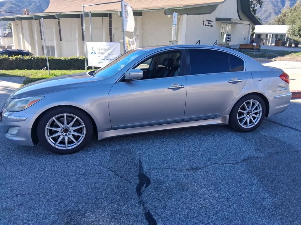 2012 Hyundai Genesis - Image 2 of 12