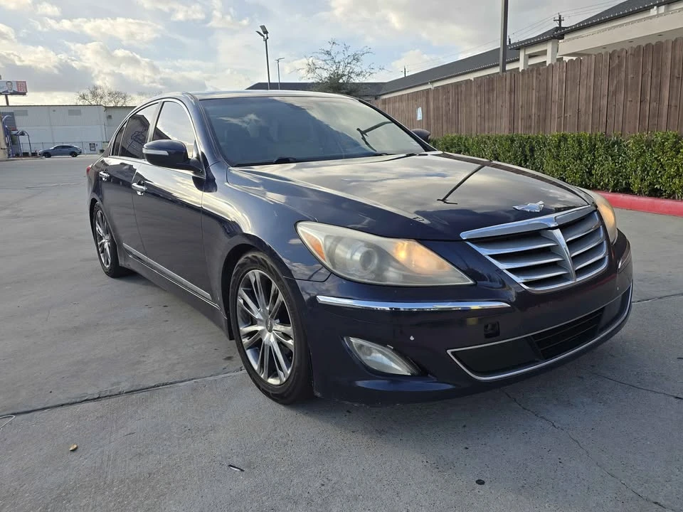 2012 Hyundai Genesis - Image 2 of 11
