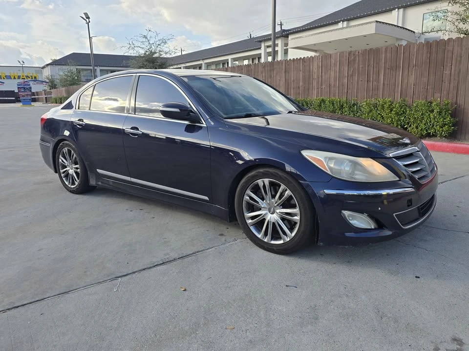 2012 Hyundai Genesis - Image 3 of 11