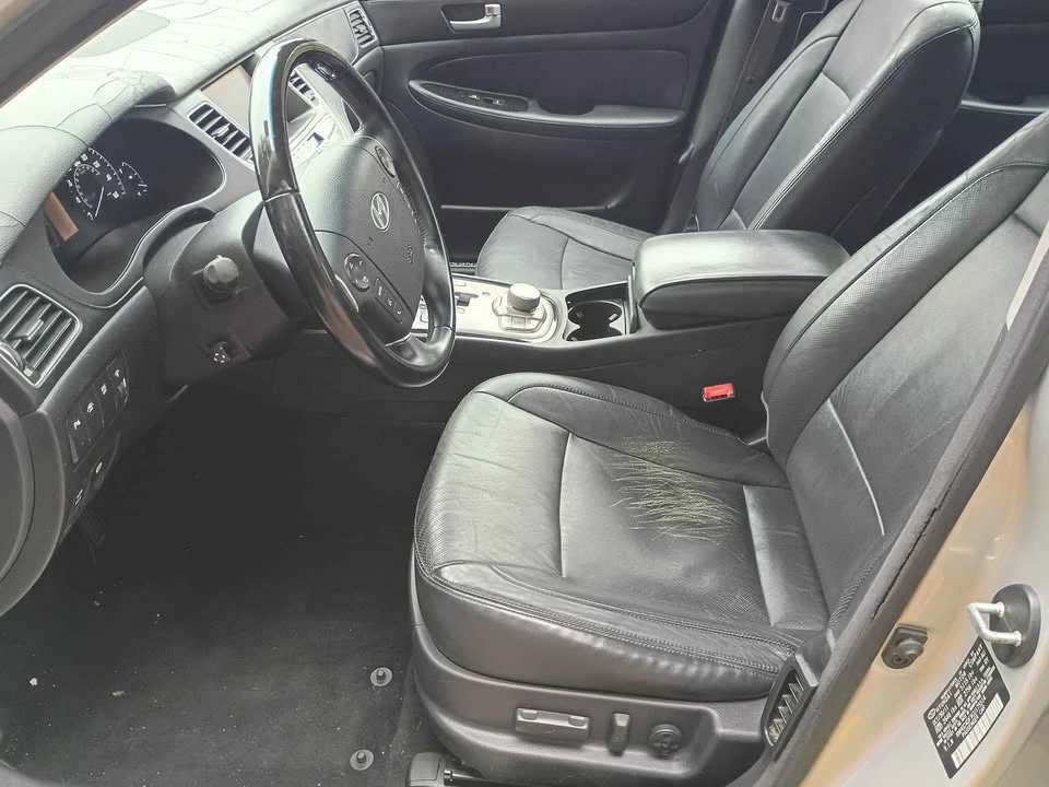 2012 Hyundai Genesis - Image 3 of 8