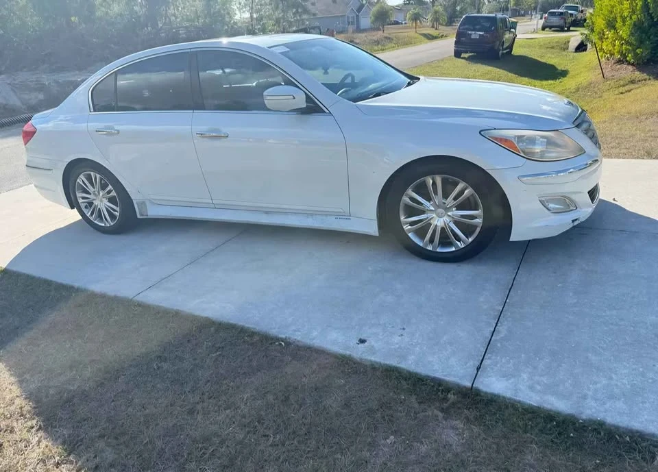 2012 Hyundai Genesis - Image 3 of 9