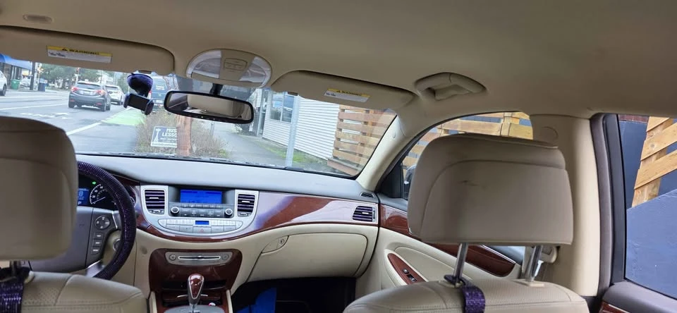 2012 Hyundai Genesis - Image 6 of 7