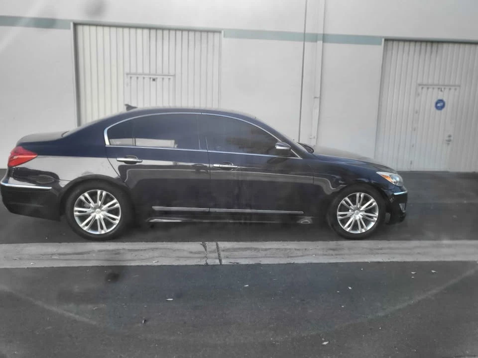 2012 Hyundai Genesis - Image 2 of 8