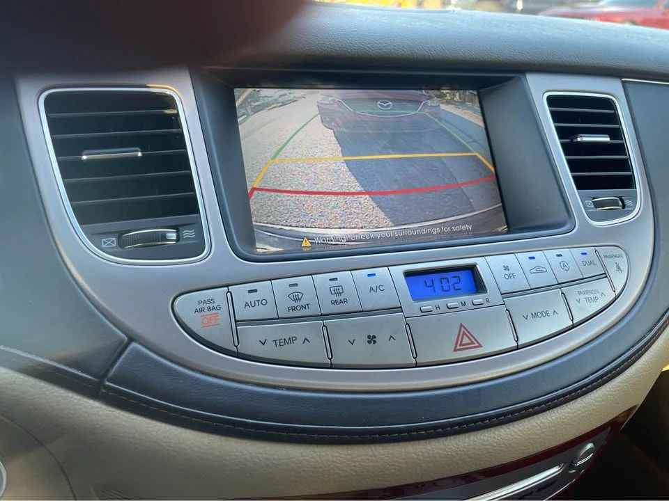 2012 Hyundai Genesis - Image 12 of 14