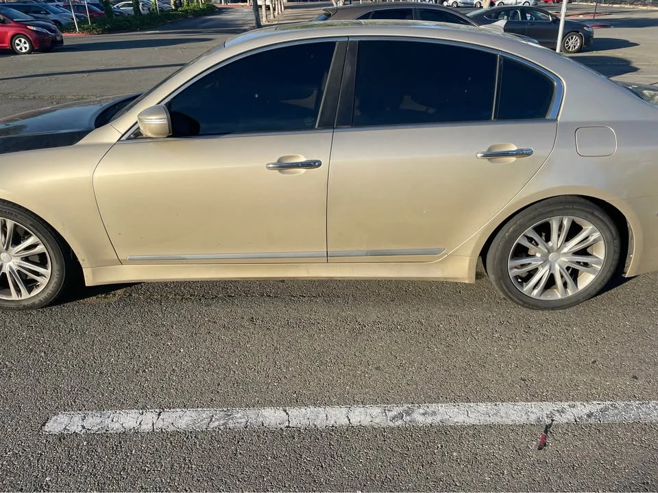 2012 Hyundai Genesis - Image 2 of 3