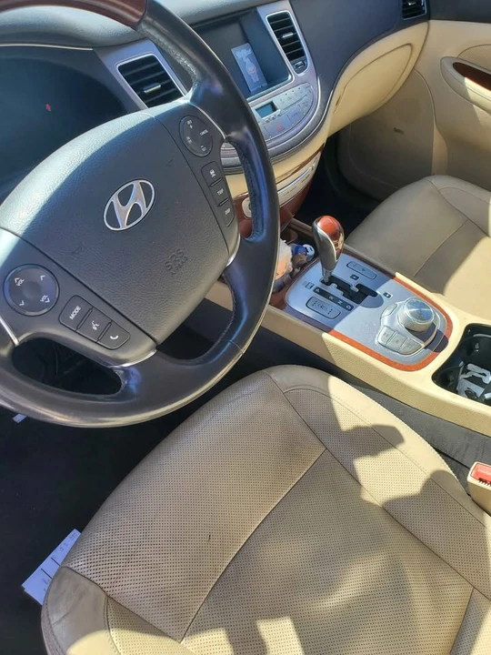 2012 Hyundai Genesis - Image 6 of 6