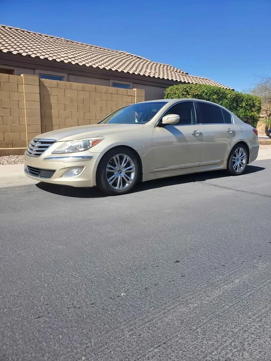 2012 Hyundai Genesis - Image 2 of 6