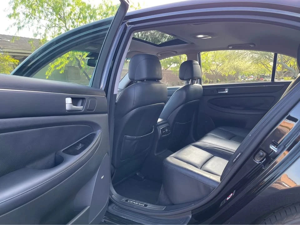 2012 Hyundai Genesis - Image 6 of 15